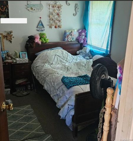 1 Jamar Lane, Ronkonkoma, NY 11779