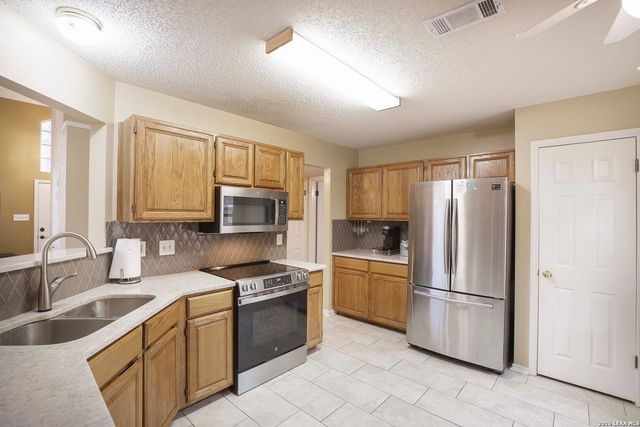 2527 Wild Turkey, San Antonio, TX 78232