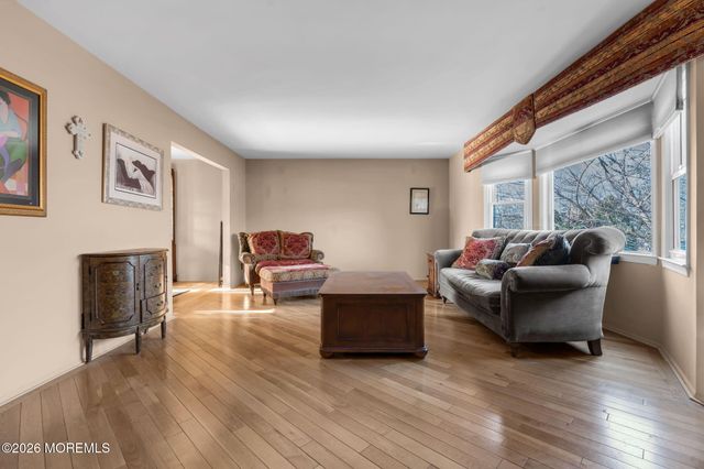 341 Gordons Corner Road, Manalapan, NJ 07726