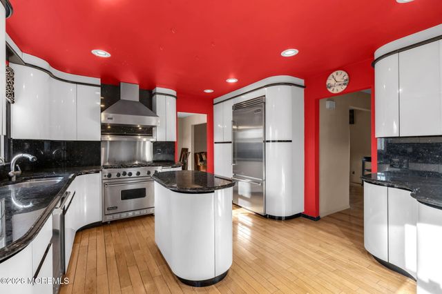 341 Gordons Corner Road, Manalapan, NJ 07726