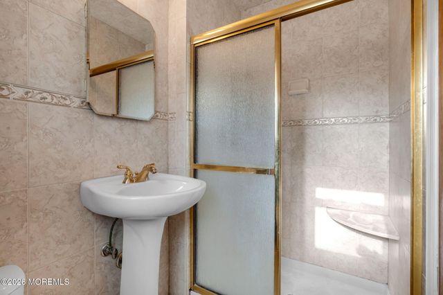 341 Gordons Corner Road, Manalapan, NJ 07726