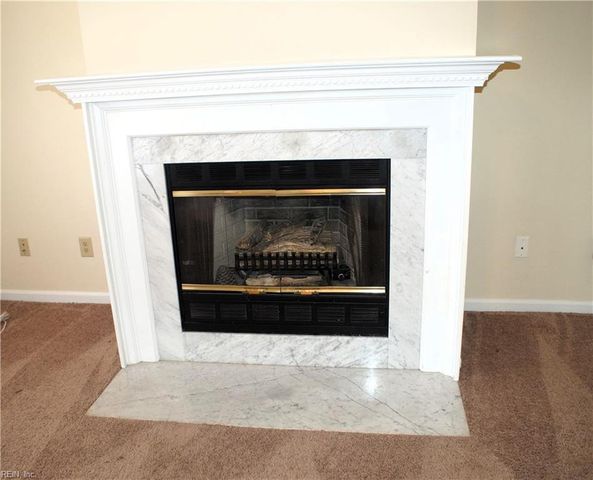 316 Esplanade PL, Chesapeake, VA 23320