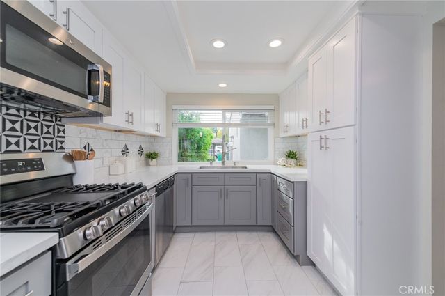 14 Gumwood, Irvine, CA 92612