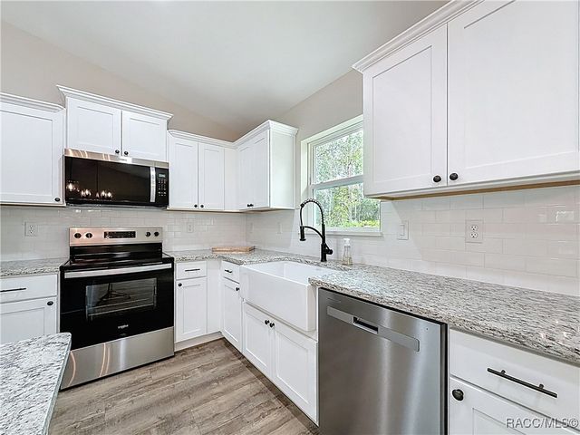 8405 N Ironwood Terrace, Crystal River, FL 34428