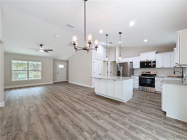 8405 N Ironwood Terrace, Crystal River, FL 34428