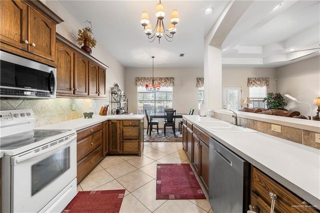 3525 Clubhouse Drive, Edinburg, TX 78542