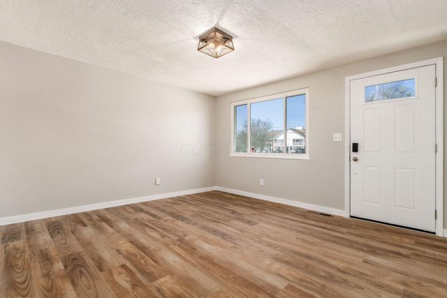 5972 Maple Canyon Avenue, Columbus, OH 43229