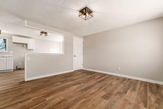 5972 Maple Canyon Avenue, Columbus, OH 43229