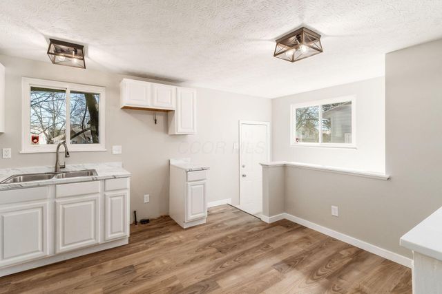 5972 Maple Canyon Avenue, Columbus, OH 43229