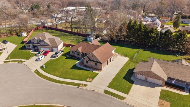 6950 Prairie Run Avenue, Portage, IN 46368