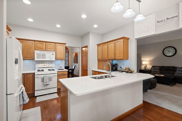 6950 Prairie Run Avenue, Portage, IN 46368