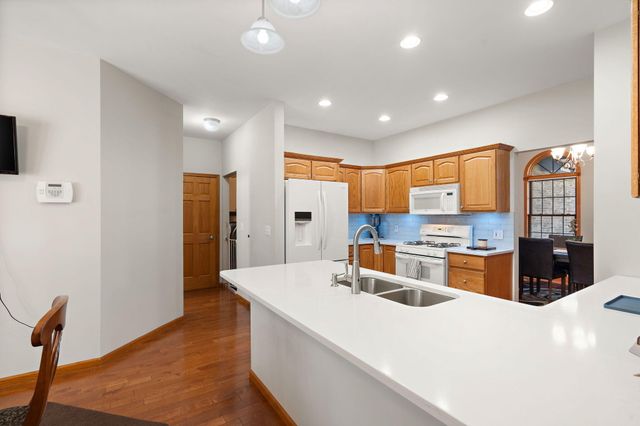 6950 Prairie Run Avenue, Portage, IN 46368