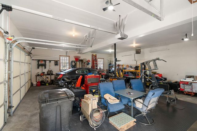 6950 Prairie Run Avenue, Portage, IN 46368