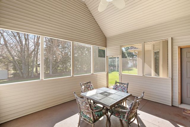 6950 Prairie Run Avenue, Portage, IN 46368