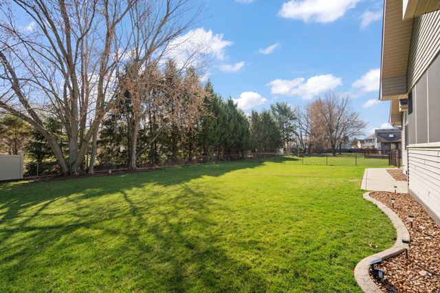 6950 Prairie Run Avenue, Portage, IN 46368