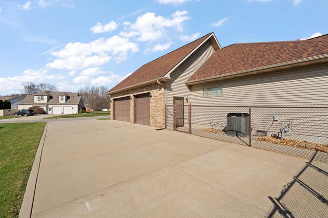 6950 Prairie Run Avenue, Portage, IN 46368