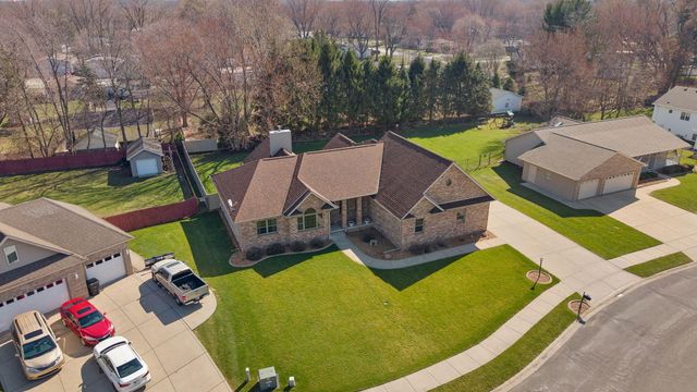 6950 Prairie Run Avenue, Portage, IN 46368