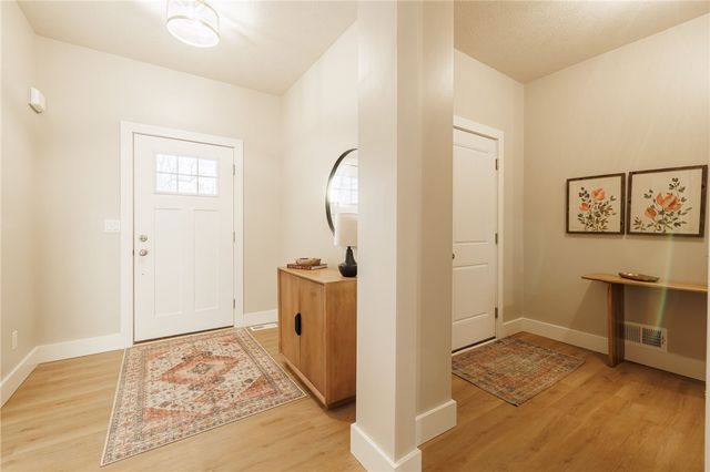 6180 FourMile Creek Circle, Ontario, NY 14519