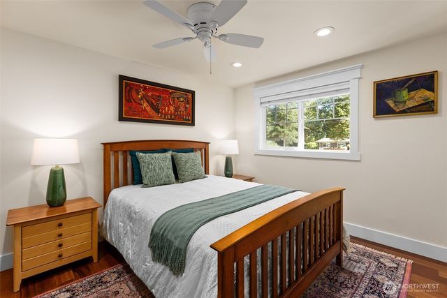 15734 SE 26th Street, Bellevue, WA 98008