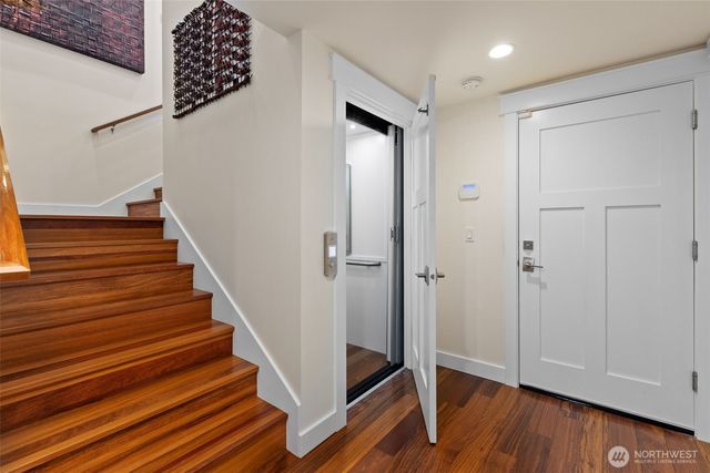 15734 SE 26th Street, Bellevue, WA 98008