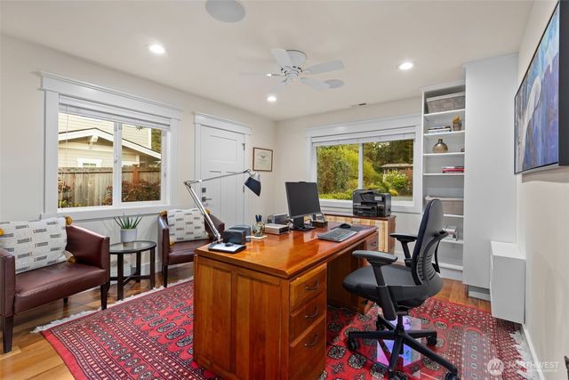 15734 SE 26th Street, Bellevue, WA 98008
