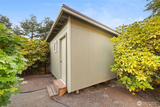 15734 SE 26th Street, Bellevue, WA 98008