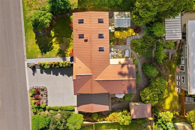 15734 SE 26th Street, Bellevue, WA 98008