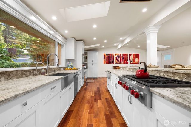 15734 SE 26th Street, Bellevue, WA 98008