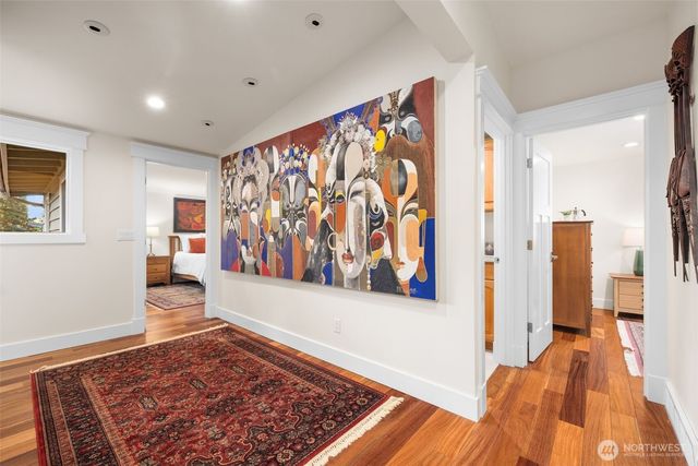15734 SE 26th Street, Bellevue, WA 98008