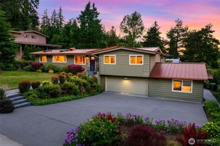 15734 SE 26th Street, Bellevue, WA 98008