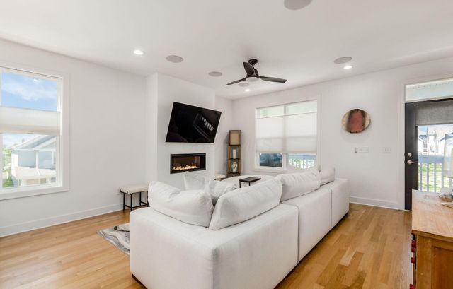 1196 N Grant Avenue, Columbus, OH 43201