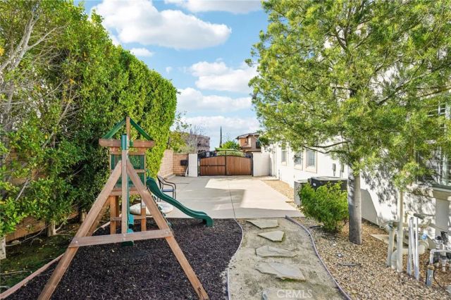 4442 Treasure Valley, Claremont, CA 91711