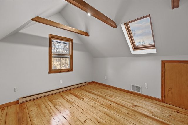 187 Lamont St, Springfield, MA 01119