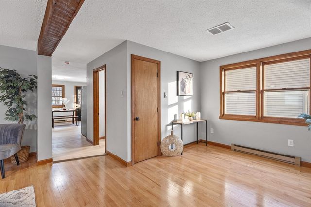 187 Lamont St, Springfield, MA 01119