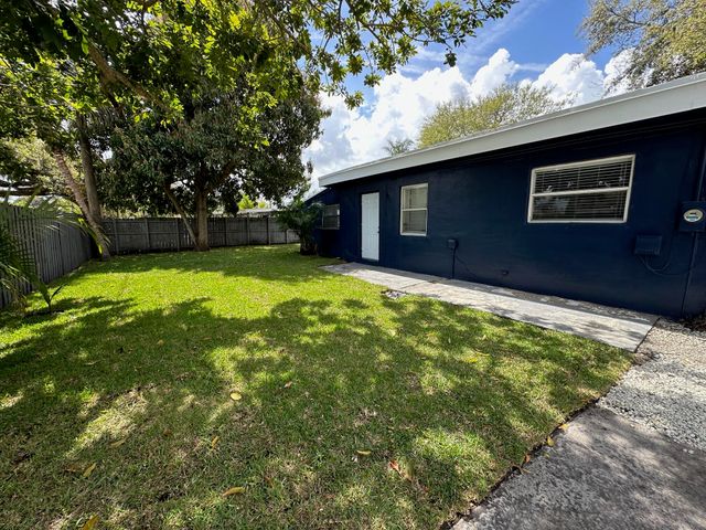 2507 N 66th Avenue, Hollywood, FL 33024