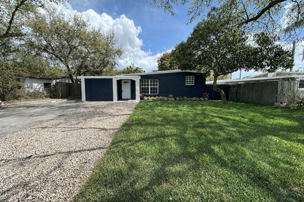 2507 N 66th Avenue, Hollywood, FL 33024