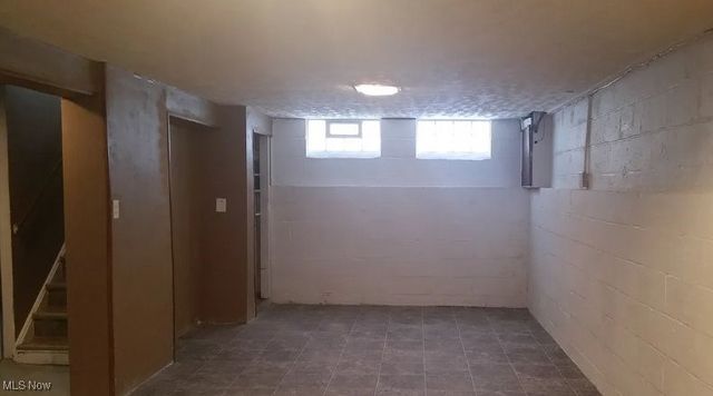 944 E 220th Street, Euclid, OH 44119