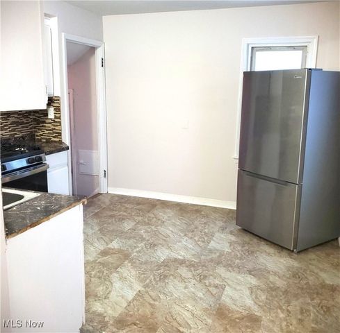 944 E 220th Street, Euclid, OH 44119