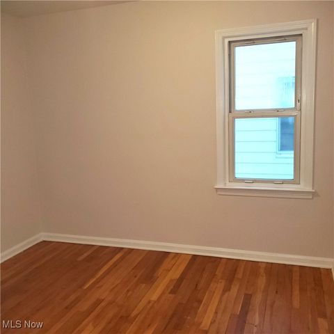 944 E 220th Street, Euclid, OH 44119