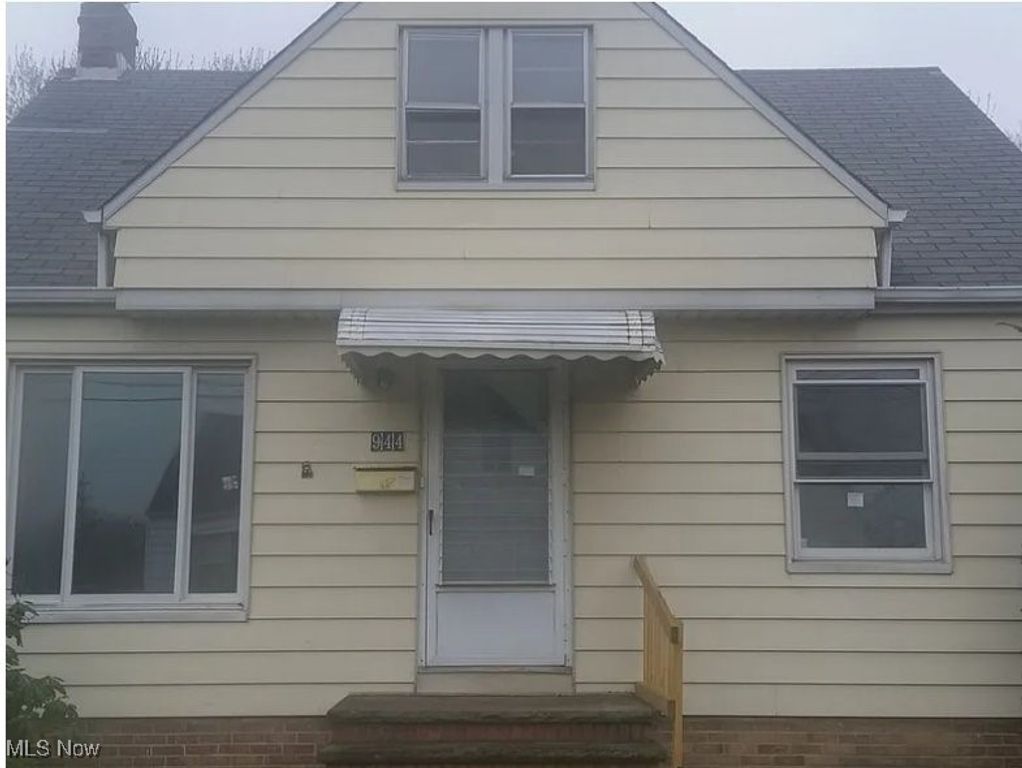944 E 220th Street, Euclid, OH 44119