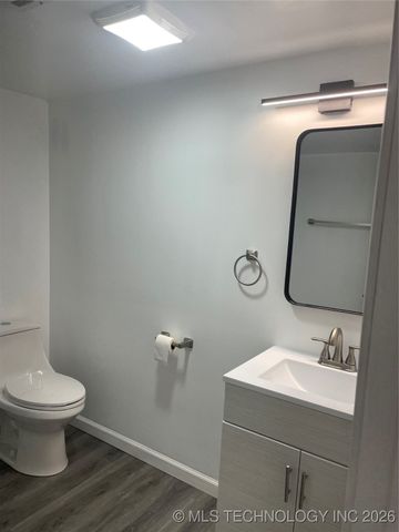 1126 S Quaker Avenue, Tulsa, OK 74120