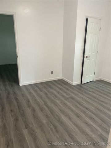 1126 S Quaker Avenue, Tulsa, OK 74120