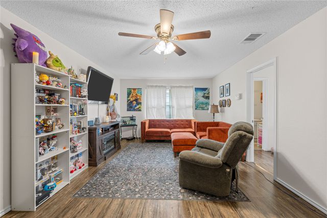 604 Kimbrough Street, White Settlement, TX 76108