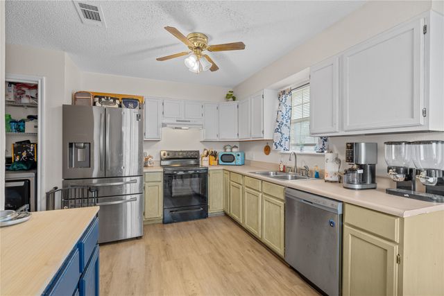 604 Kimbrough Street, White Settlement, TX 76108