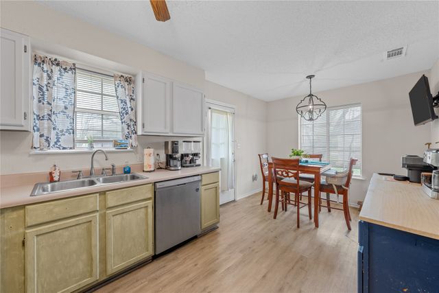 604 Kimbrough Street, White Settlement, TX 76108