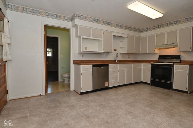 618 S Kiel Avenue, Indianapolis, IN 46241