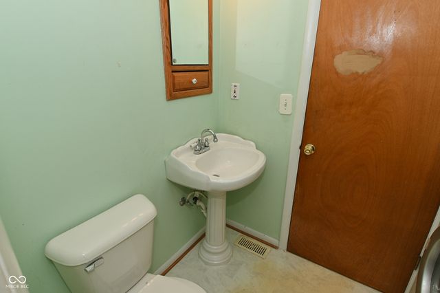 618 S Kiel Avenue, Indianapolis, IN 46241