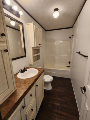 30 Orton Rd, Lawrenceburg, TN 38464