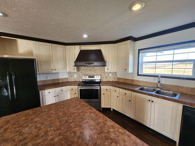 30 Orton Rd, Lawrenceburg, TN 38464