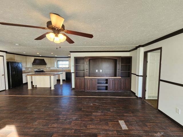 30 Orton Rd, Lawrenceburg, TN 38464